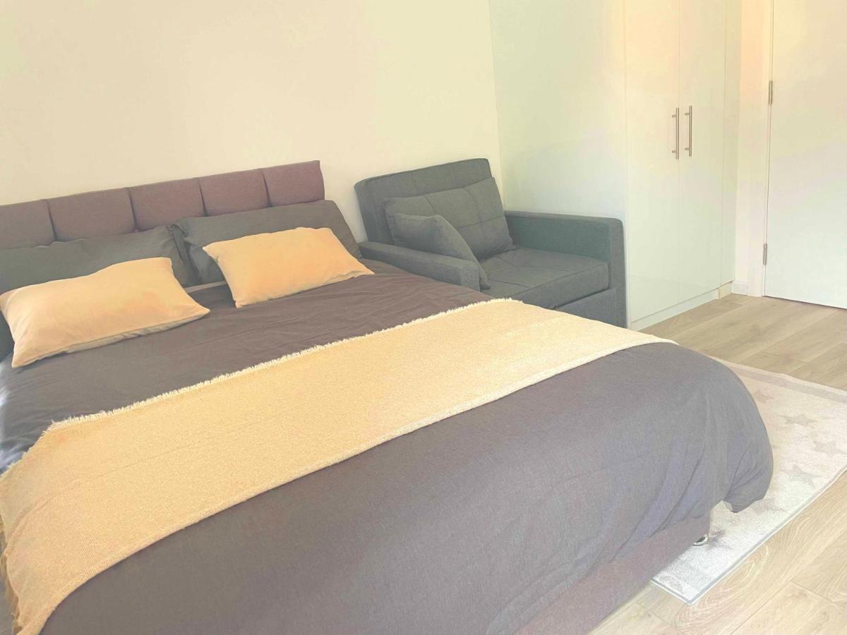 Studio Flat Private Bathroom Wc And Kitchenette Londres Extérieur photo